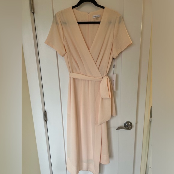 Calvin Klein Dresses & Skirts - Peach Calvin Klein wrap dress *NWT*